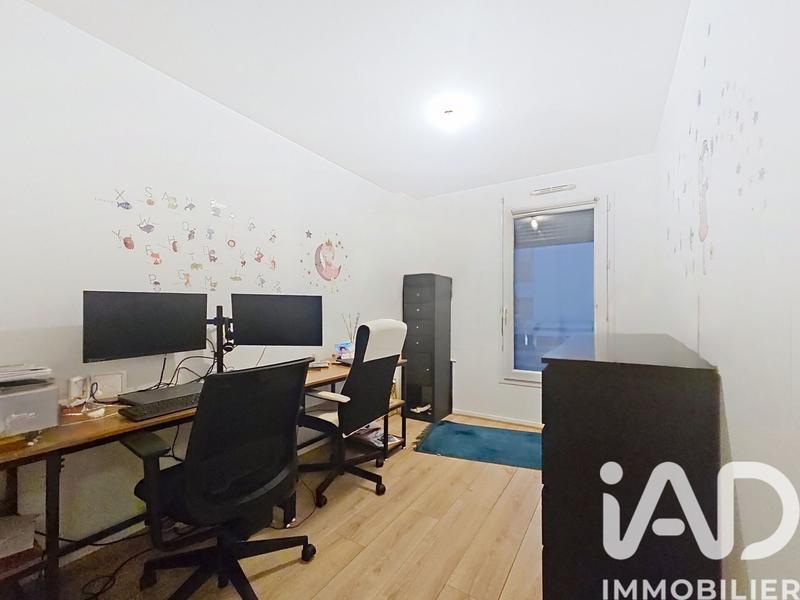 Maison - 90 m² - 6 pièces