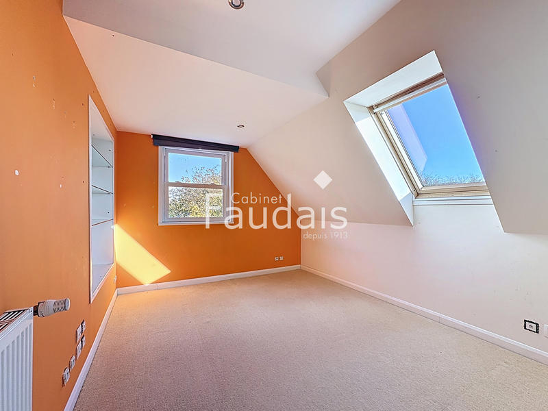 Maison - 189 m² - 6 pièces