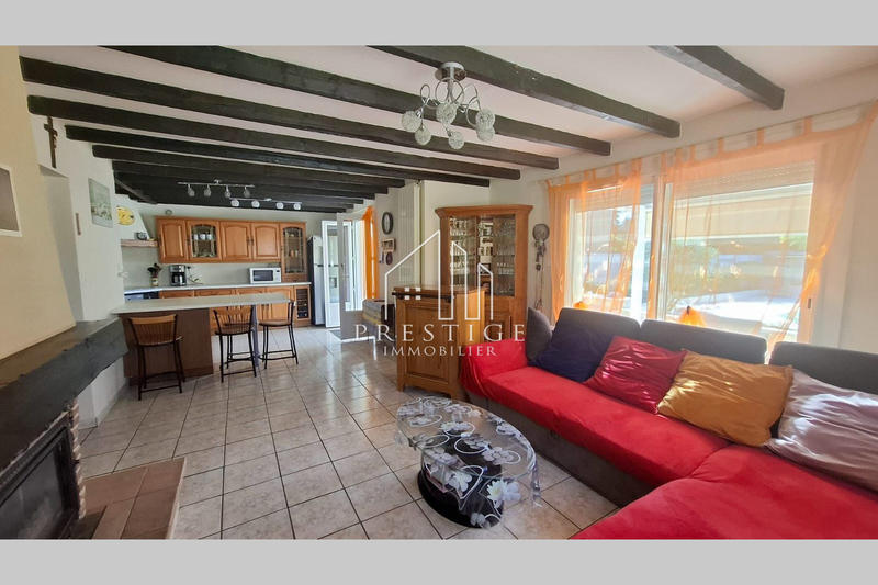 Maison - 96 m² - 4 pièces