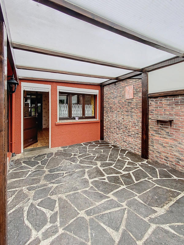 Maison - 93 m² - 6 pièces