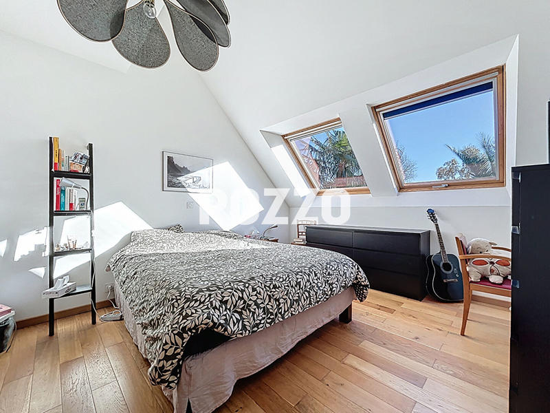 Maison - 196 m² - 8 pièces