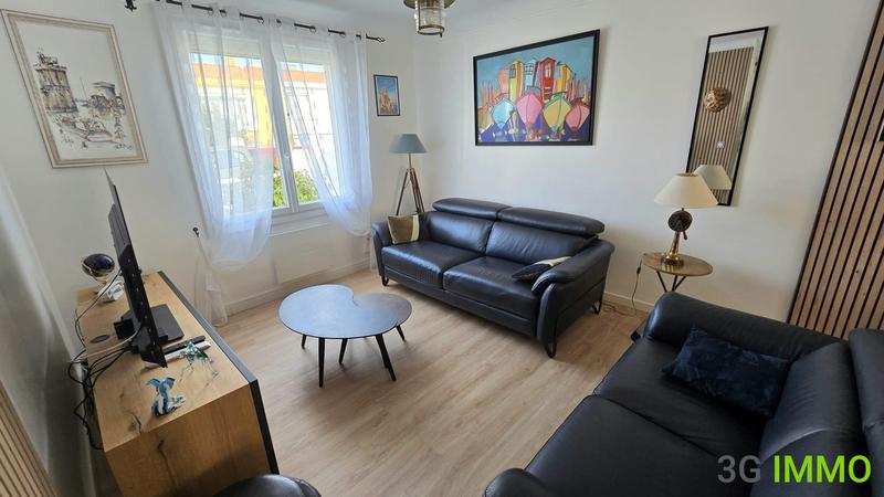 Maison - 104 m² - 4 pièces