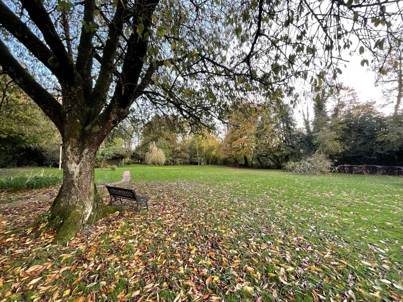 Maison - 215 m² - 6 pièces