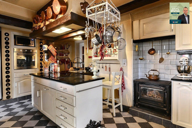 Maison - 226 m² - 6 pièces