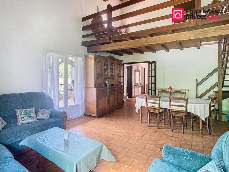 Maison - 90 m² - 4 pièces