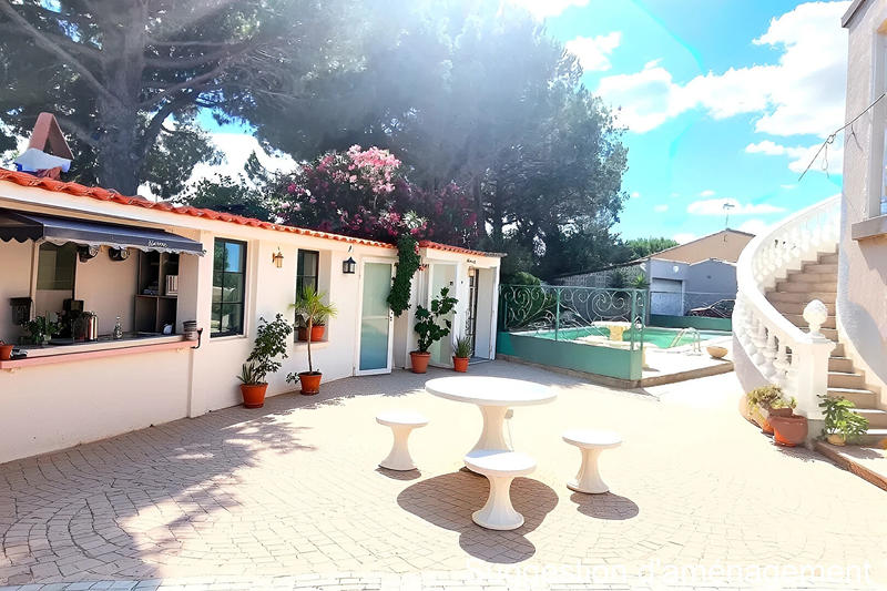 Maison - 398 m² - 11 pièces