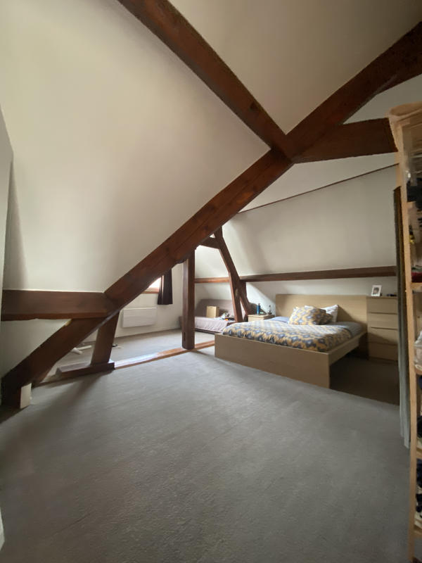 Maison - 240 m² - 7 pièces