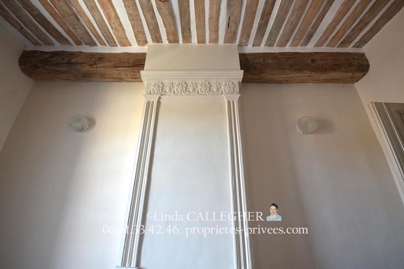 Demeure - 279 m² - 9 pièces