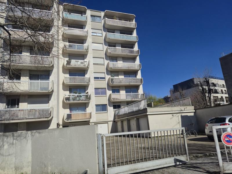 Parking / Garage - 13 m²