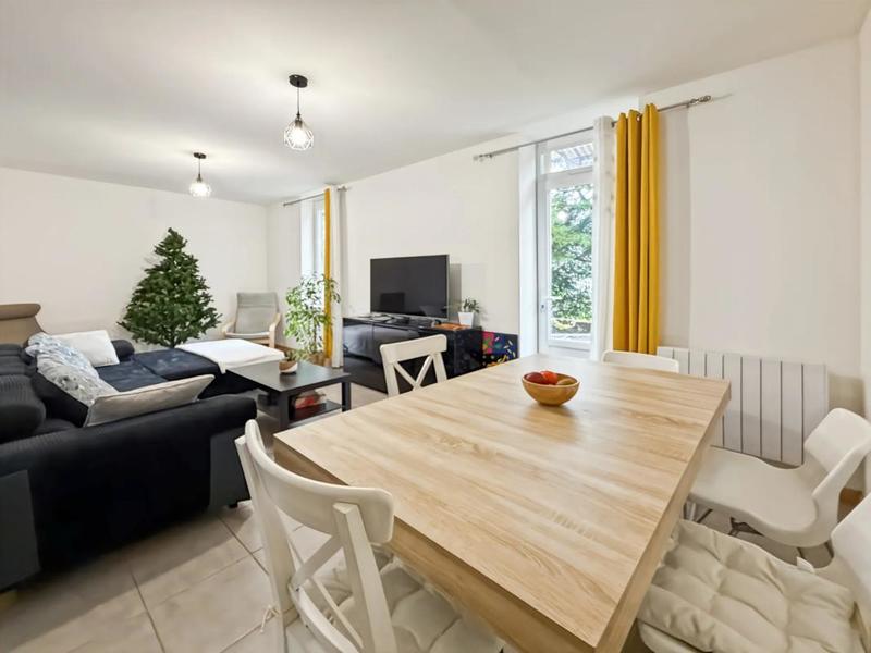 Maison - 100 m² - 5 pièces