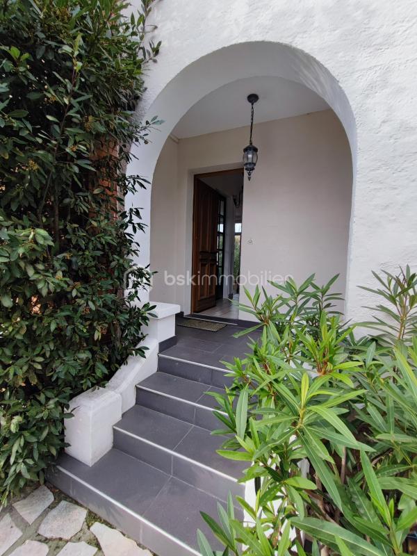 Maison - 156 m² - 6 pièces