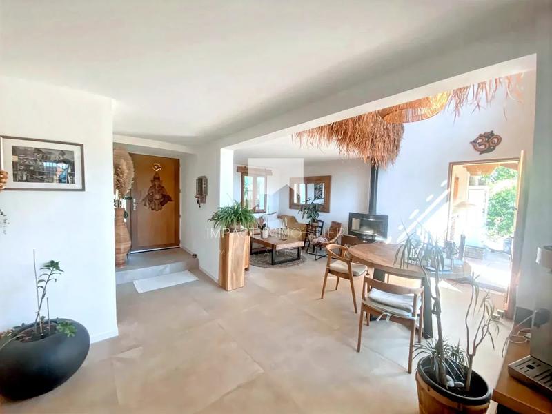 Maison - 112 m² - 4 pièces