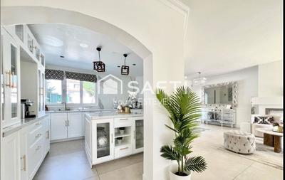 Maison - 175 m² - 6 pièces