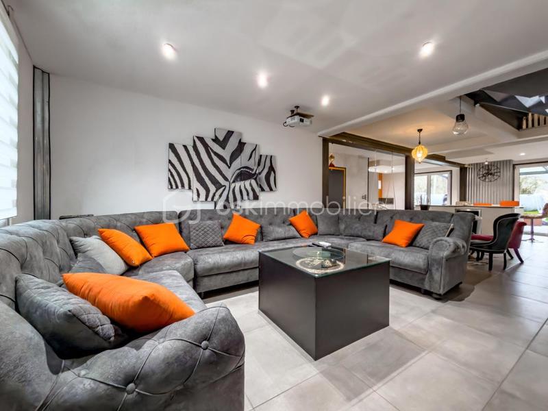 Maison ancienne - 200 m² - 8 pièces