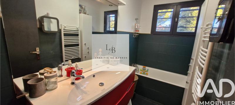 Maison - 98 m² - 3 pièces