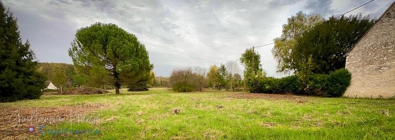 Terrain constructible - 4 617 m²