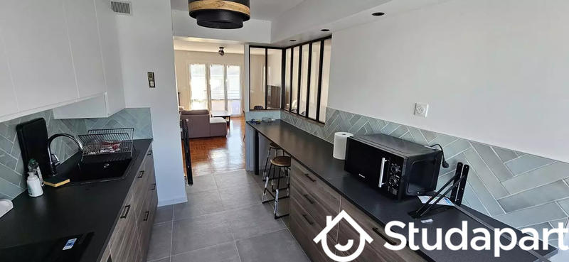 Chambre - 10 m² - 1 pièce