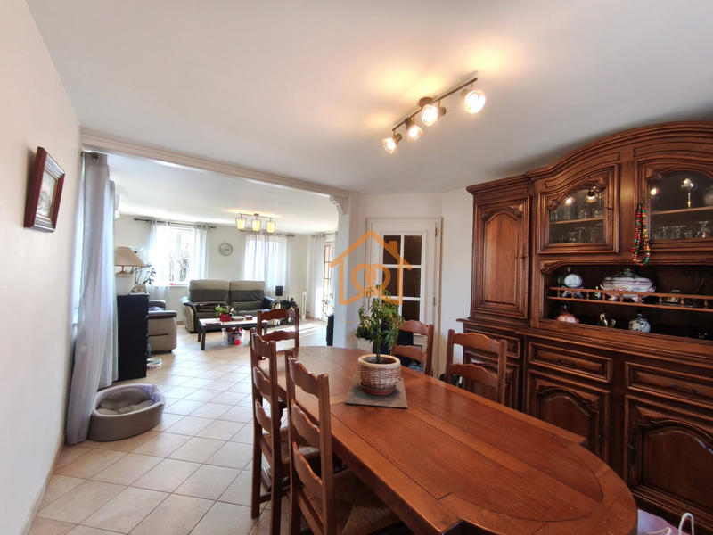 Maison - 128 m² - 5 pièces