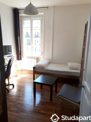 Chambre - 13 m² - 1 pièce