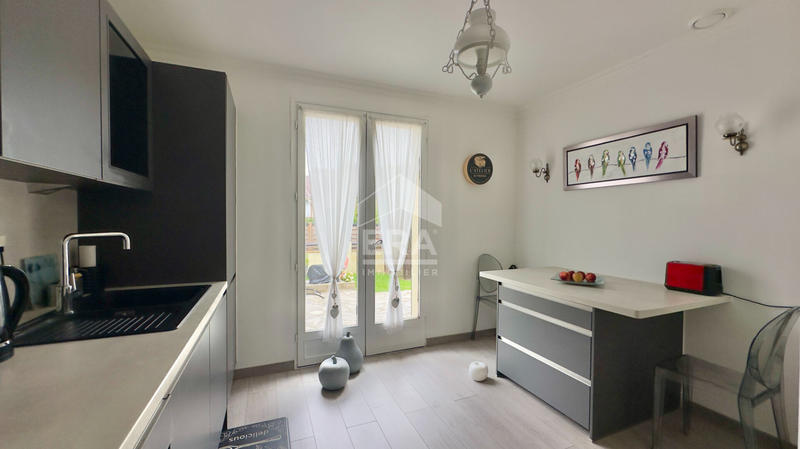 Maison - 107 m² - 5 pièces