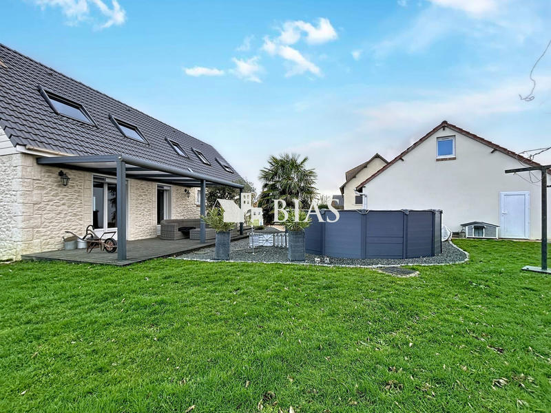 Maison - 135 m² - 6 pièces