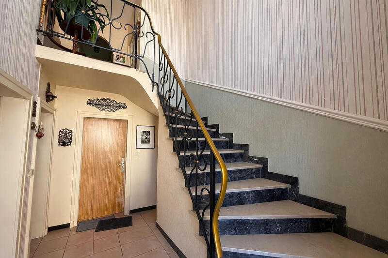 Maison - 131 m² - 7 pièces