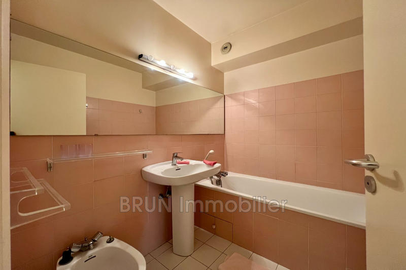 Appartement - 81 m² - 3 pièces
