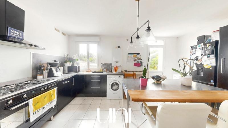 Maison - 98 m² - 3 pièces