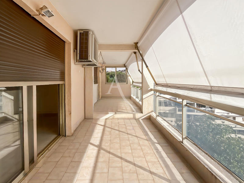 Appartement - 91 m² - 4 pièces