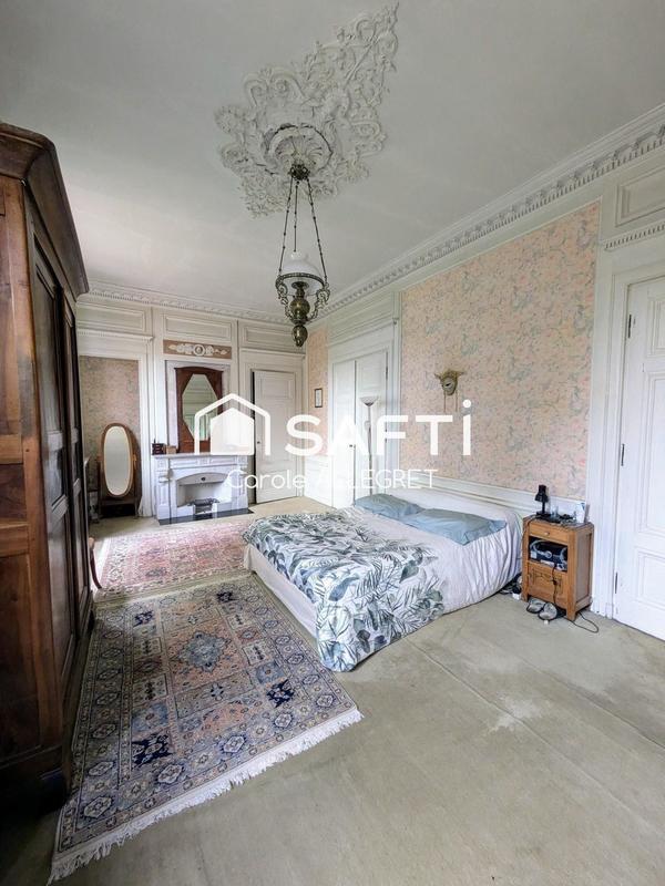 Maison de maîtres - 361 m² - 12 pièces