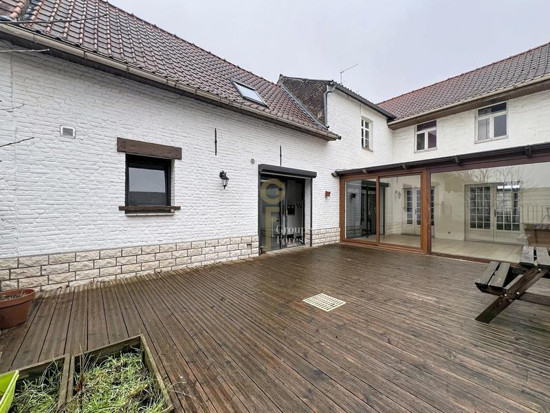 Maison - 169 m² - 6 pièces