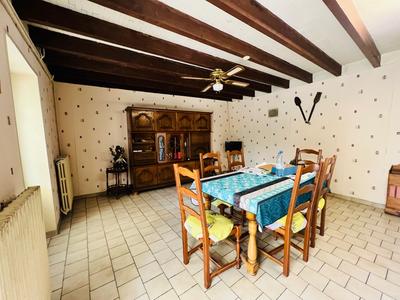 Maison - 140 m² - 5 pièces