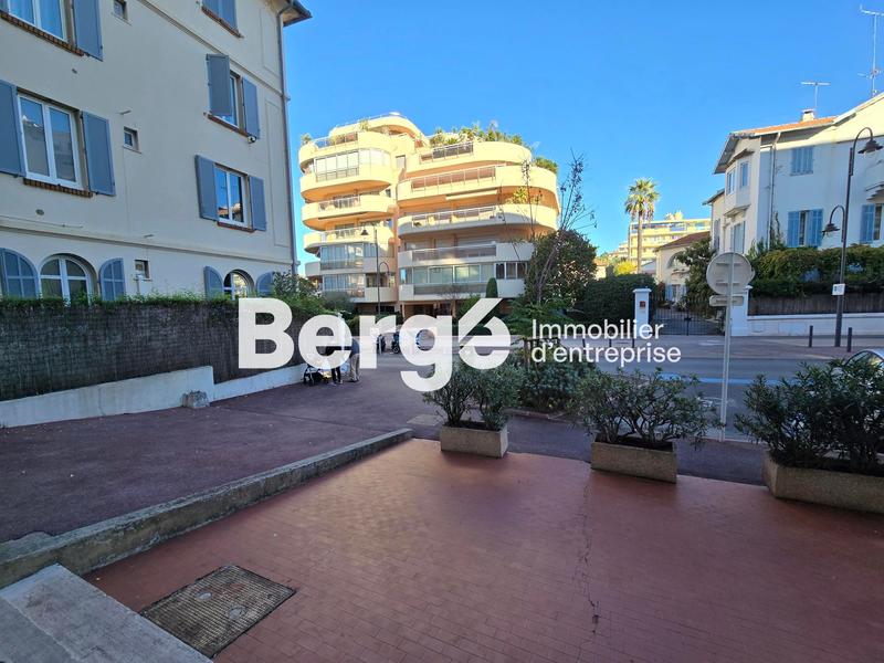 Local commercial - 155 m²