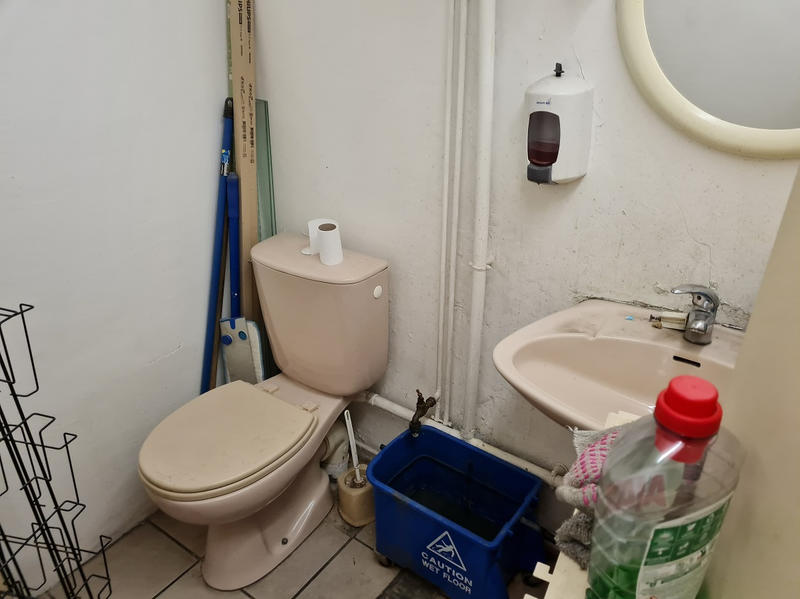 Fonds de commerce - Magasins - 81 m²