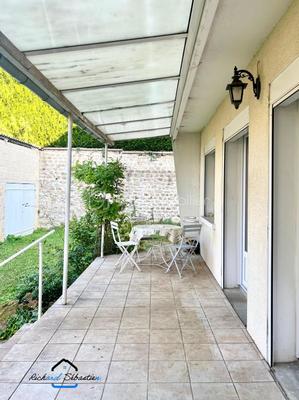 Immeuble - 250 m² - 10 pièces