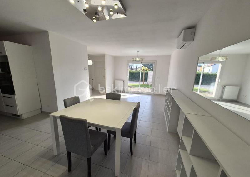 Maison - 104 m² - 5 pièces