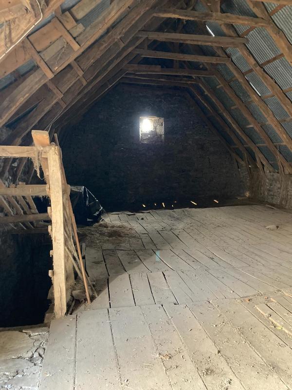 Maison - 320 m² - 2 pièces