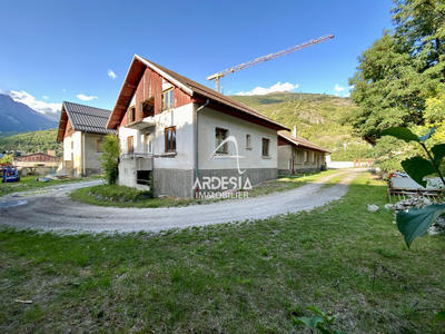 Maison - 150 m² - 5 pièces