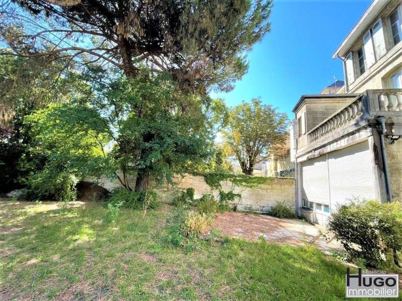 Hôtel particulier - 485 m² - 16 pièces