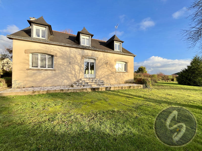 Maison traditionnelle - 133 m² - 5 pièces