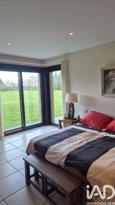 Maison de maîtres - 366 m² - 12 pièces