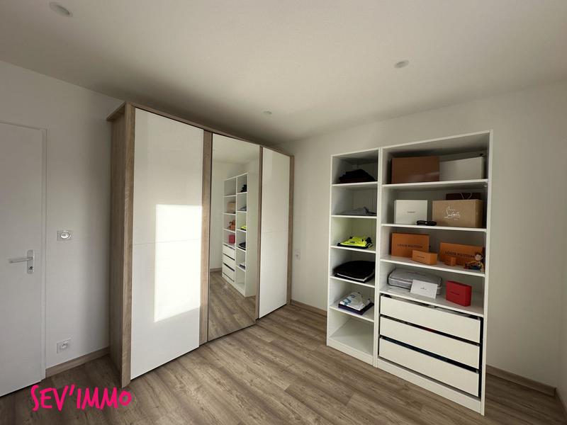 Maison - 102 m² - 4 pièces