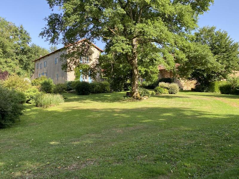 Manoir - 271 m² - 7 pièces