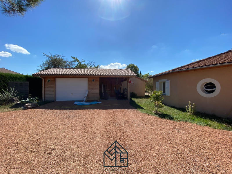 Maison - 185 m² - 7 pièces