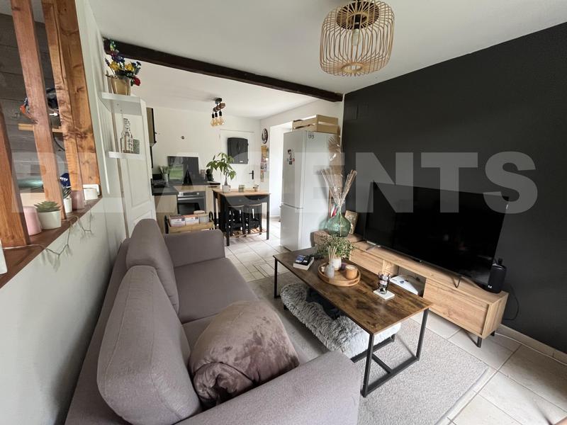 Maison - 270 m² - 10 pièces