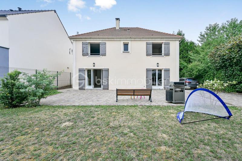 Maison - 146 m² - 7 pièces