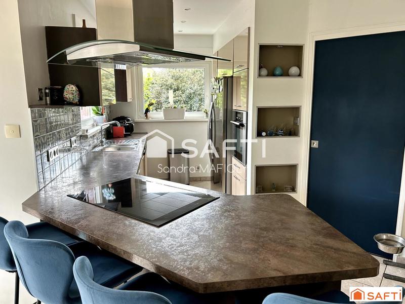 Maison - 190 m² - 6 pièces