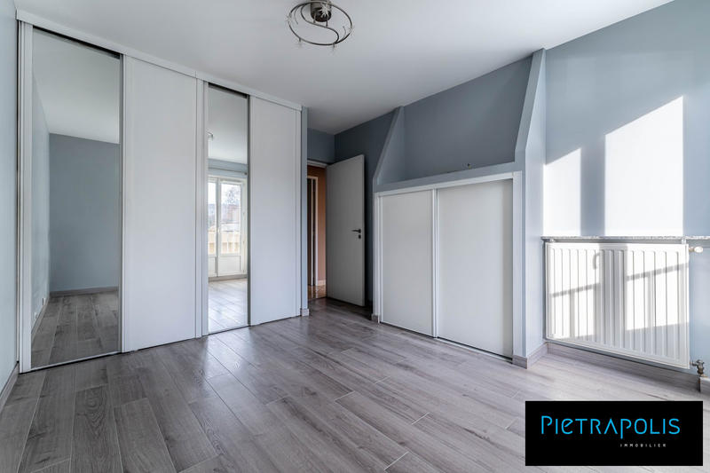 Appartement - 82 m² - 4 pièces