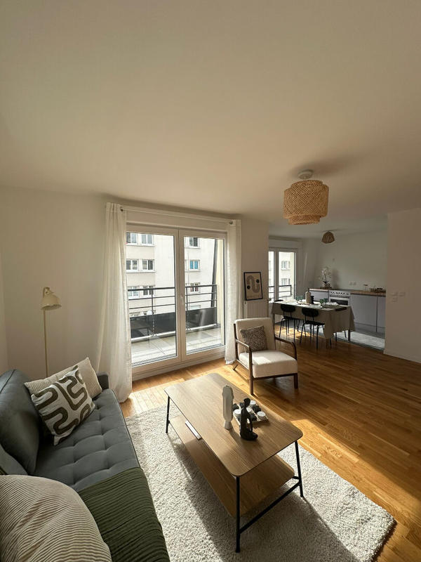 Appartement - 80 m² - 4 pièces