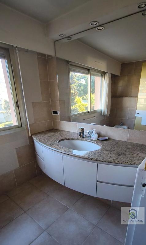 Appartement - 93 m² - 3 pièces